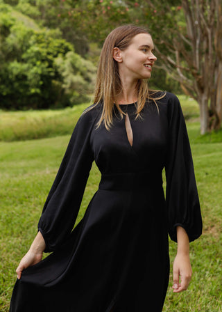Iris Dress Black