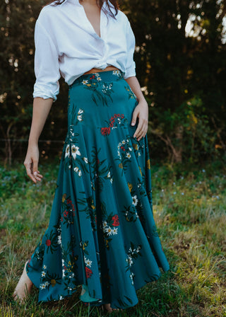 The Escape Skirt Floral Lake